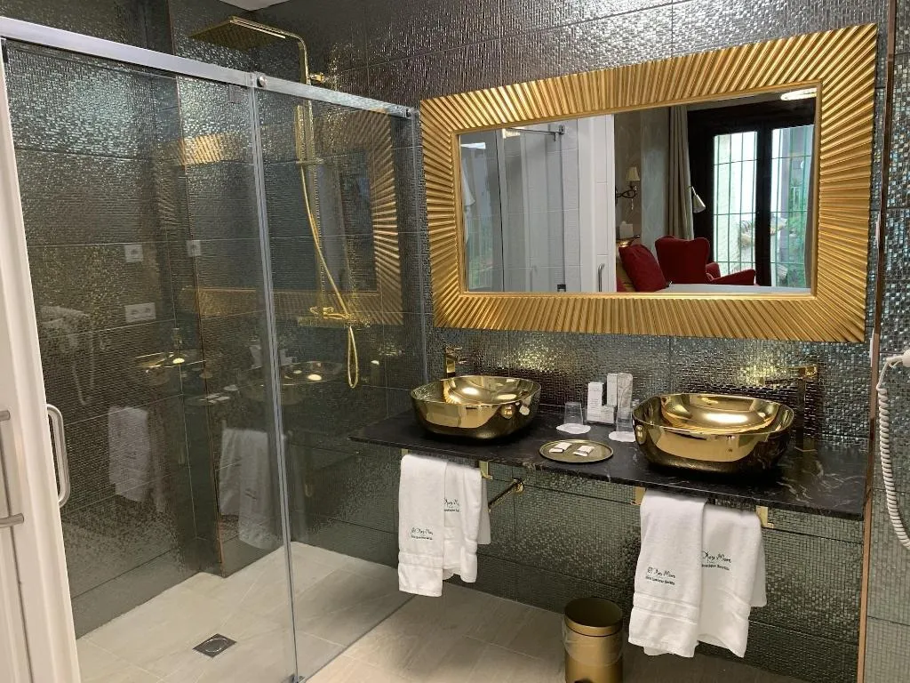 Room, El Rey Moro, Seville
