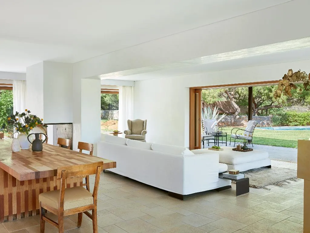HOME WITH PRIVATE POOL Room, Cape Sounio, A Resort to Live, Athens