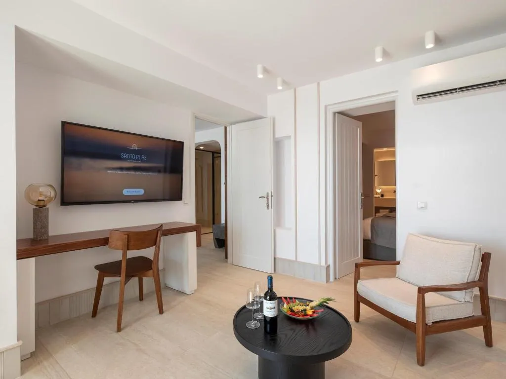 SUITE WITH PRIVATE POOL Room, Santo Pure Oia Suites and Villas, Santorini