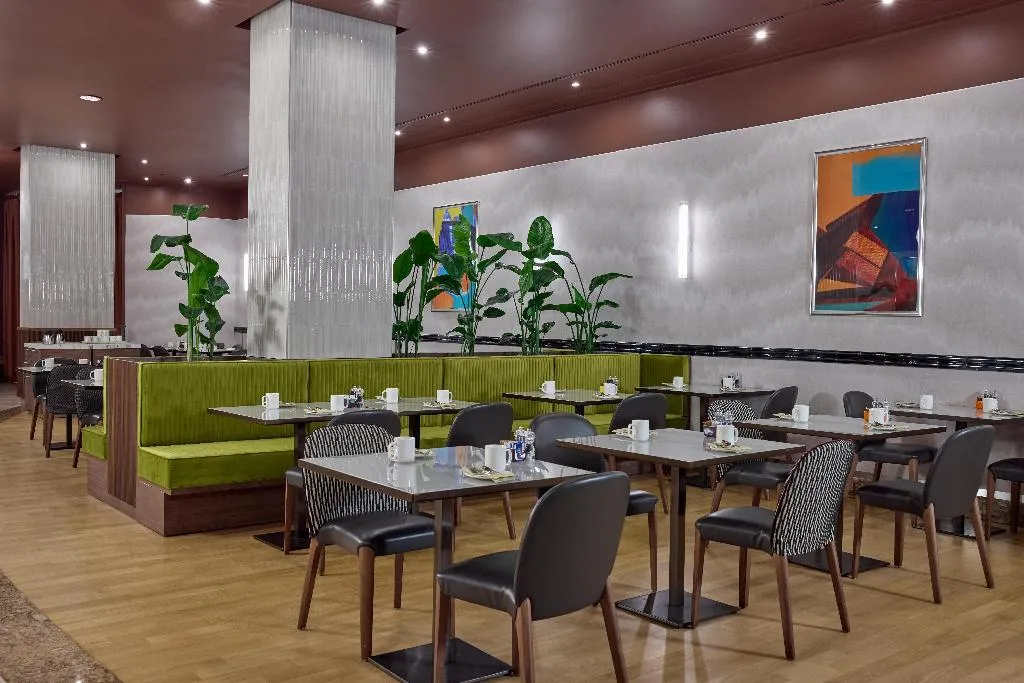 Restaurant, Hilton Milan, Milan