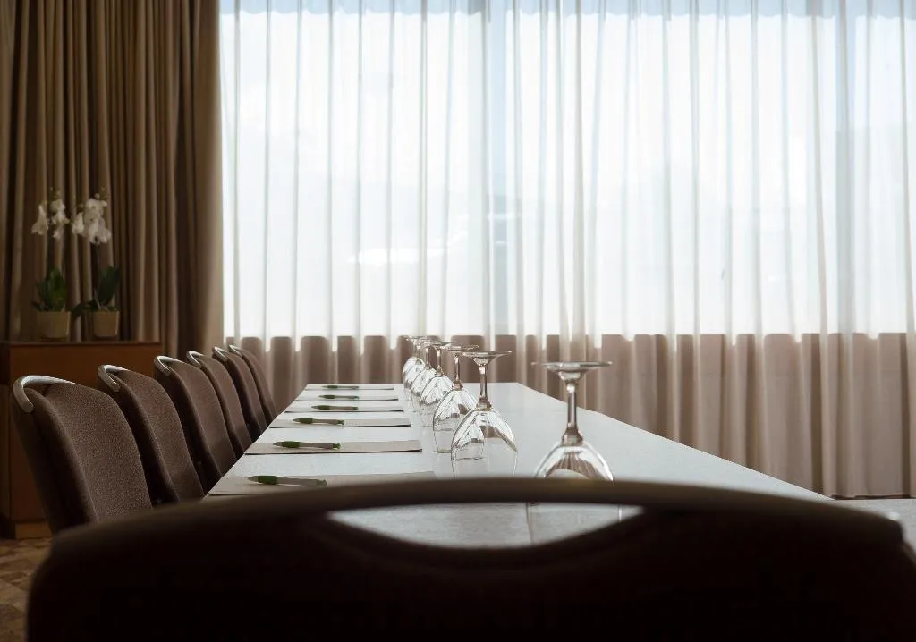 Conferences, Holiday Inn Athens Attica Av. Airport West, Athens