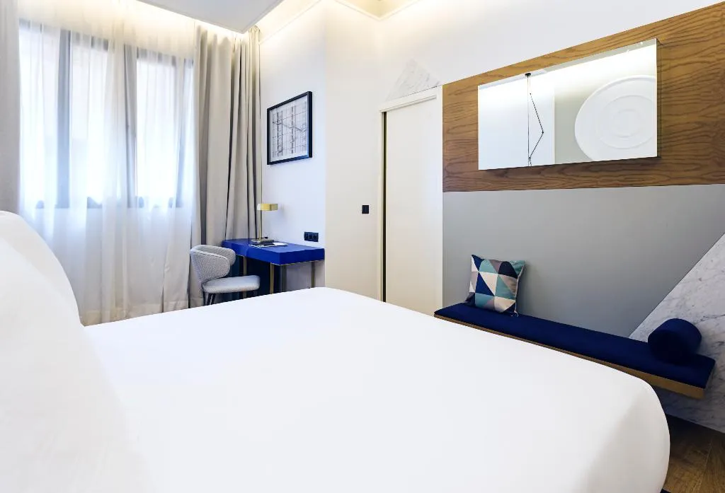 DOUBLE EXECUTIVE Room, One Shot Fortuny 07, Madrid