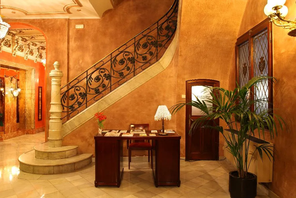 Lobby, Nouvel, Barcelona