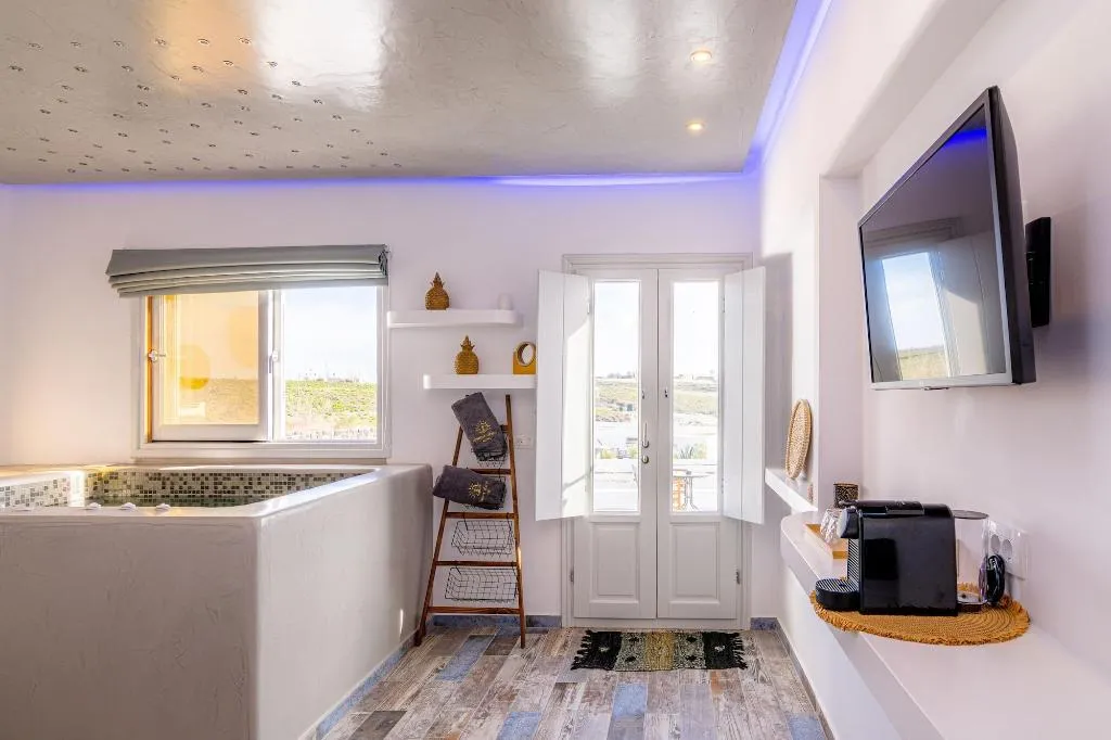 Room, Sunset Faros, Santorini