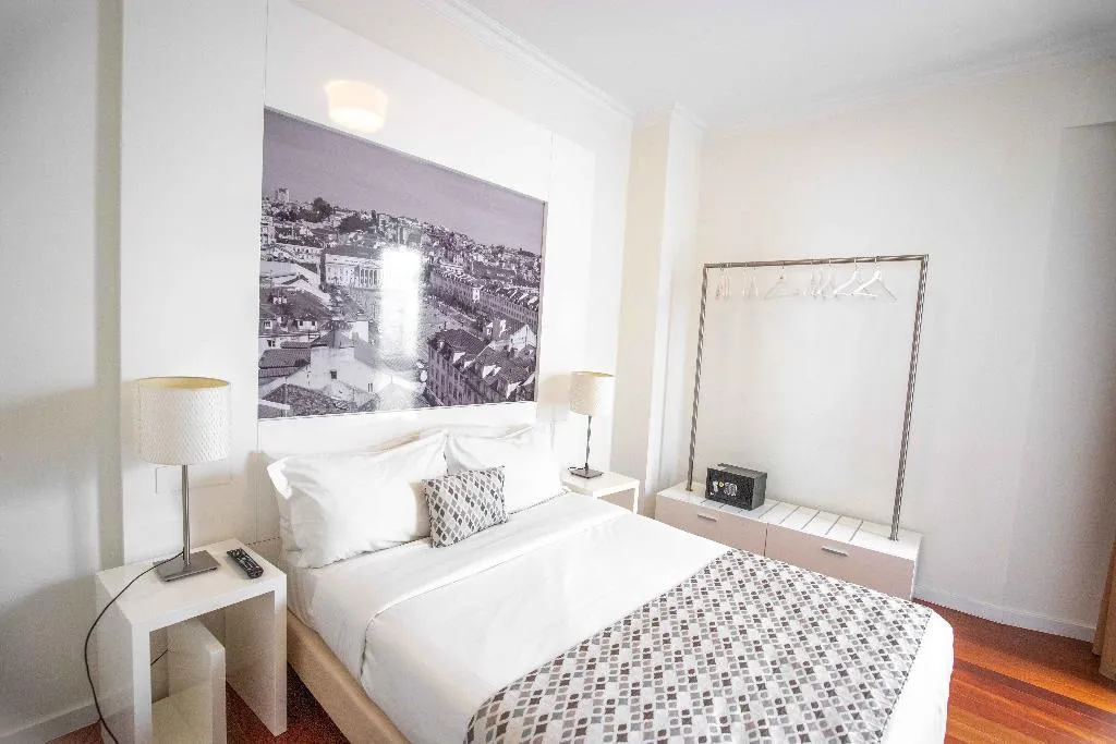 APARTMENT ONE BEDROOM Room, Residencial Alcobia, Lisbon