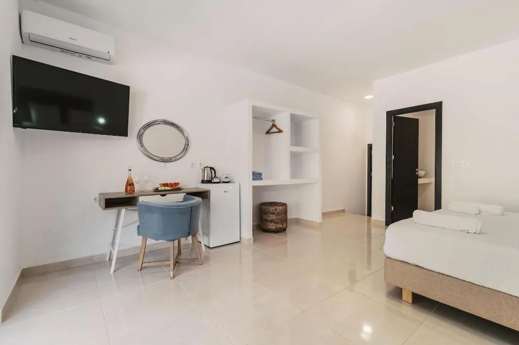 Room, Bamboo Suites, Rhodes