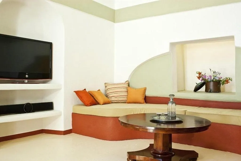 SUITE HONEYMOON Room, Lava Suites & Lounge, Santorini