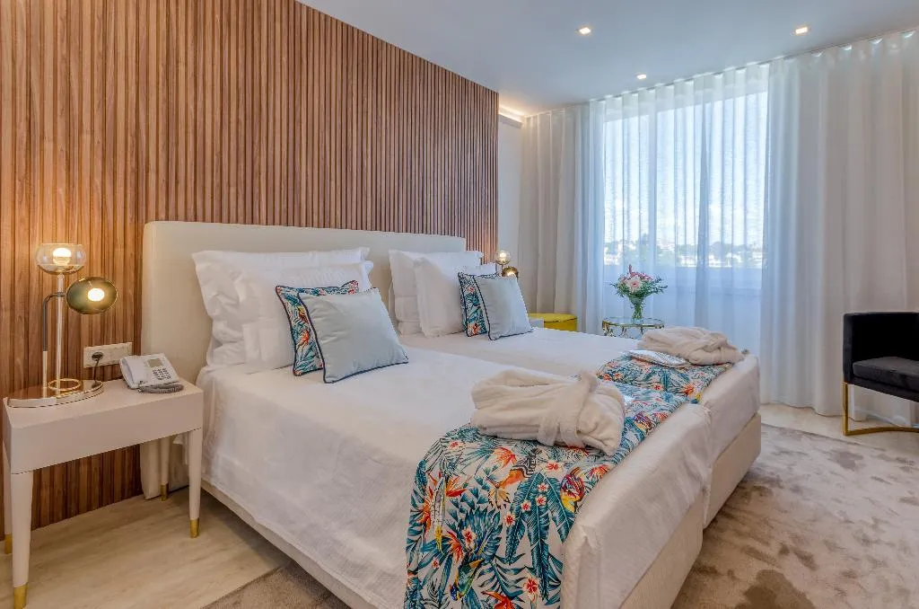 TWIN DELUXE Room, Hotel Lido, Lisbon