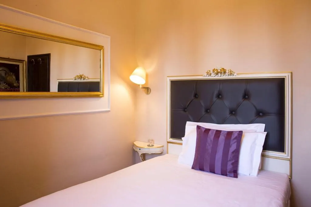 DOUBLE STANDARD Room, Art Hotel Villa Agape, Florence