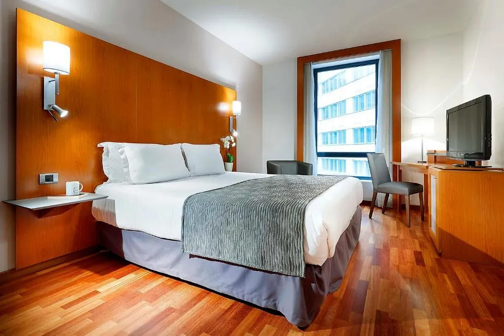 JUNIOR SUITE STANDARD Room, Eurostars Lisboa Parque Hotel, Lisbon