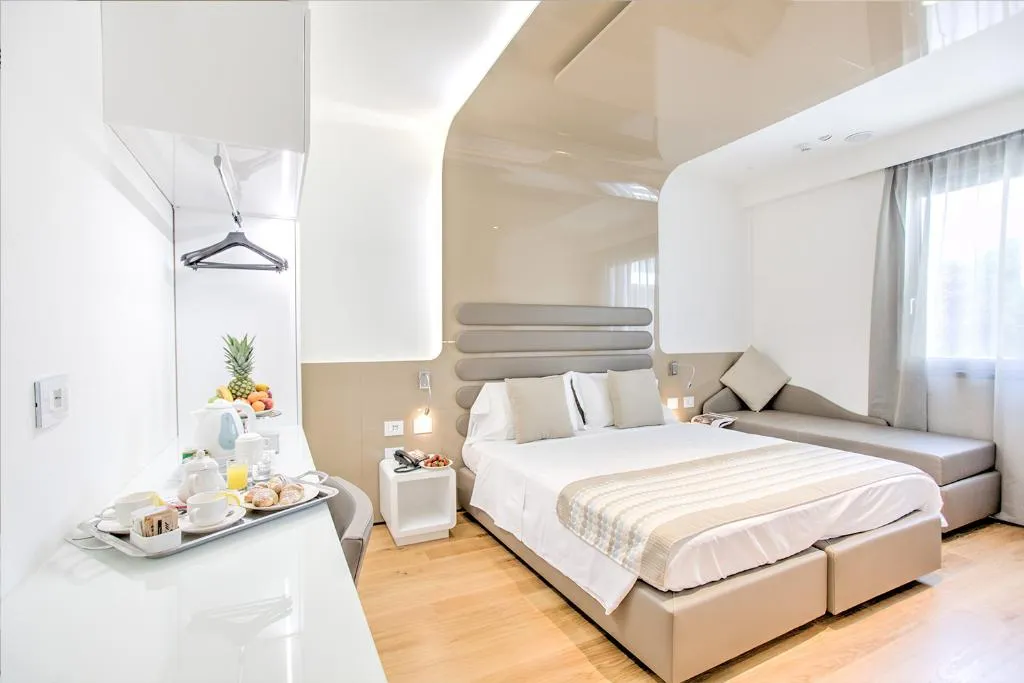 FAMILY ROOM CAPACITY 2 Room, MH Florence Hotel & Spa, Florence