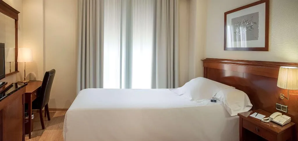 SINGLE STANDARD Room, Melia Plaza, Valencia