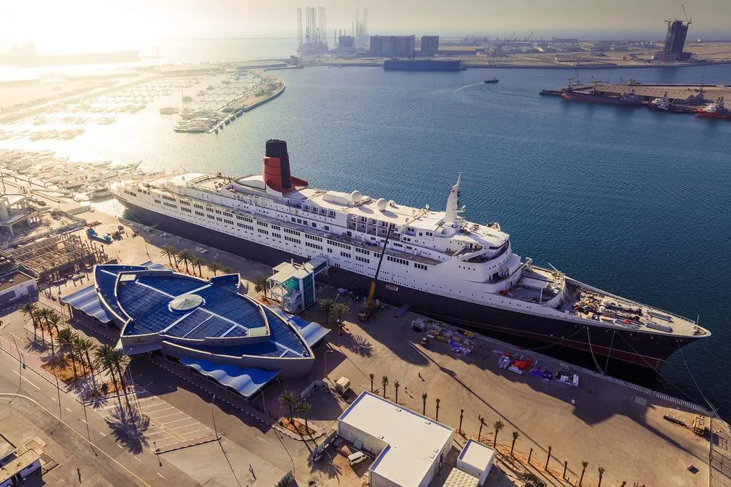 General view, Queen Elizabeth 2, Dubai