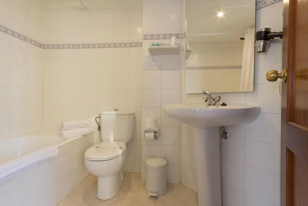 Room, Orosol, Ibiza