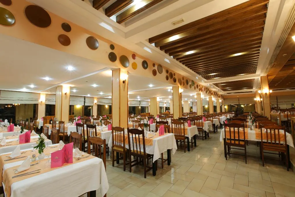 Restaurant, Le Paradis Palace, Tunisia