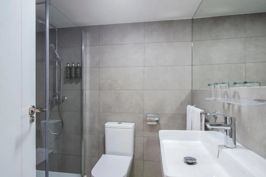 SINGLE STANDARD Room, Hotel Costa Malaga by Pierre & Vacances, Costa Del Sol
