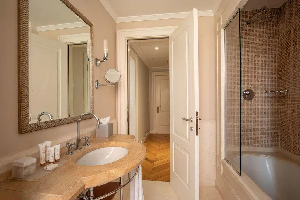 JUNIOR SUITE CAPACITY 2 Room, Rose Garden Palace, Rome