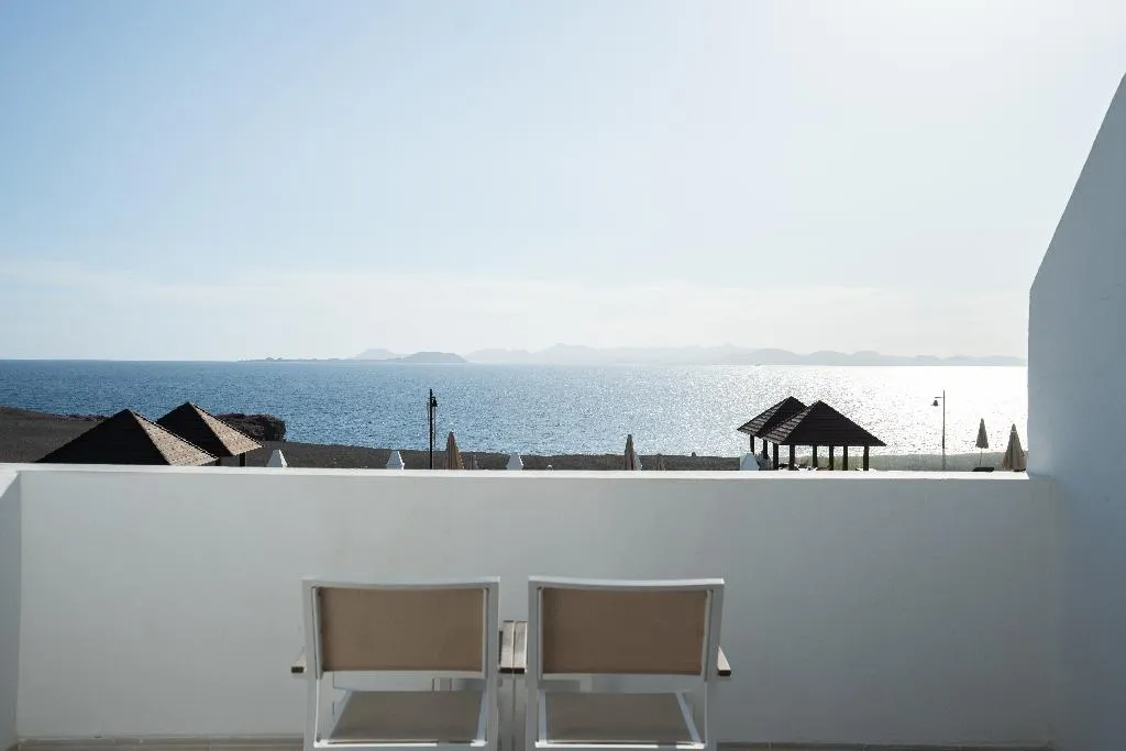 DOUBLE SINGLE USE CLUB Room, Hotel LIVVO Volcan Lanzarote, Lanzarote