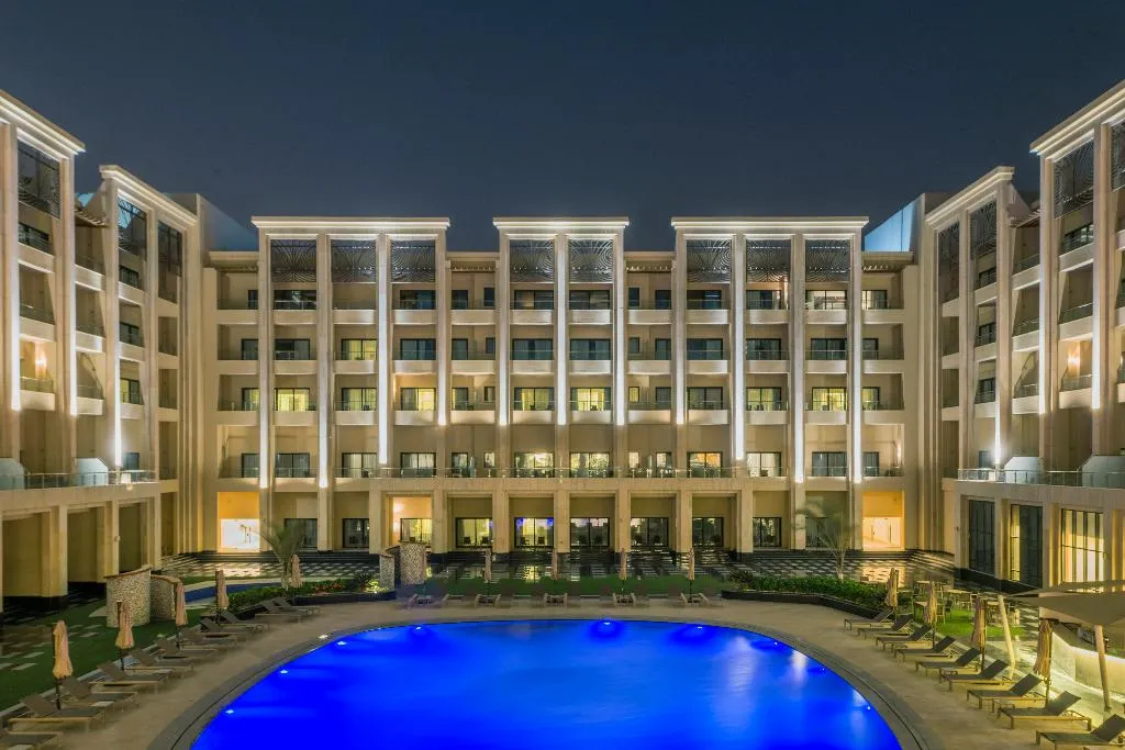 Pool, Triumph Luxury Hotel, Cairo