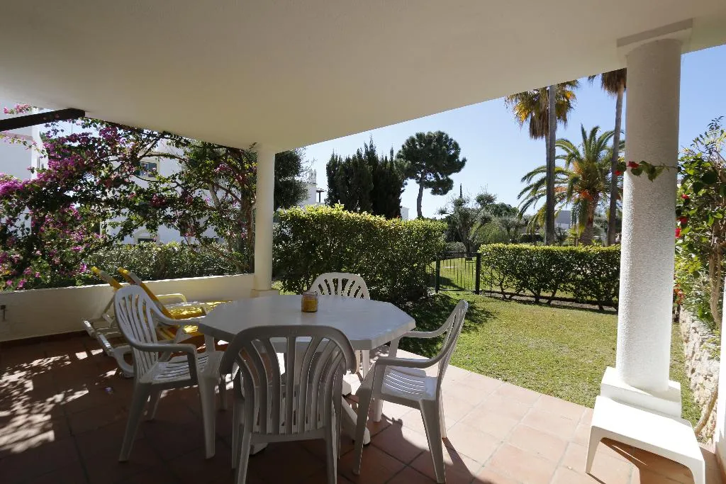 APARTMENT TWO BEDROOMS Room, Apartamentos The Old Village by Village 4u, Algarve