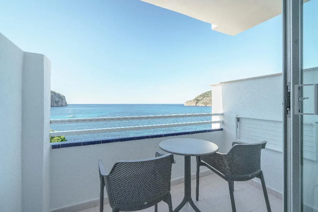 DOUBLE SUPERIOR Room, Alua Gran Camp de Mar Hotel, Majorca