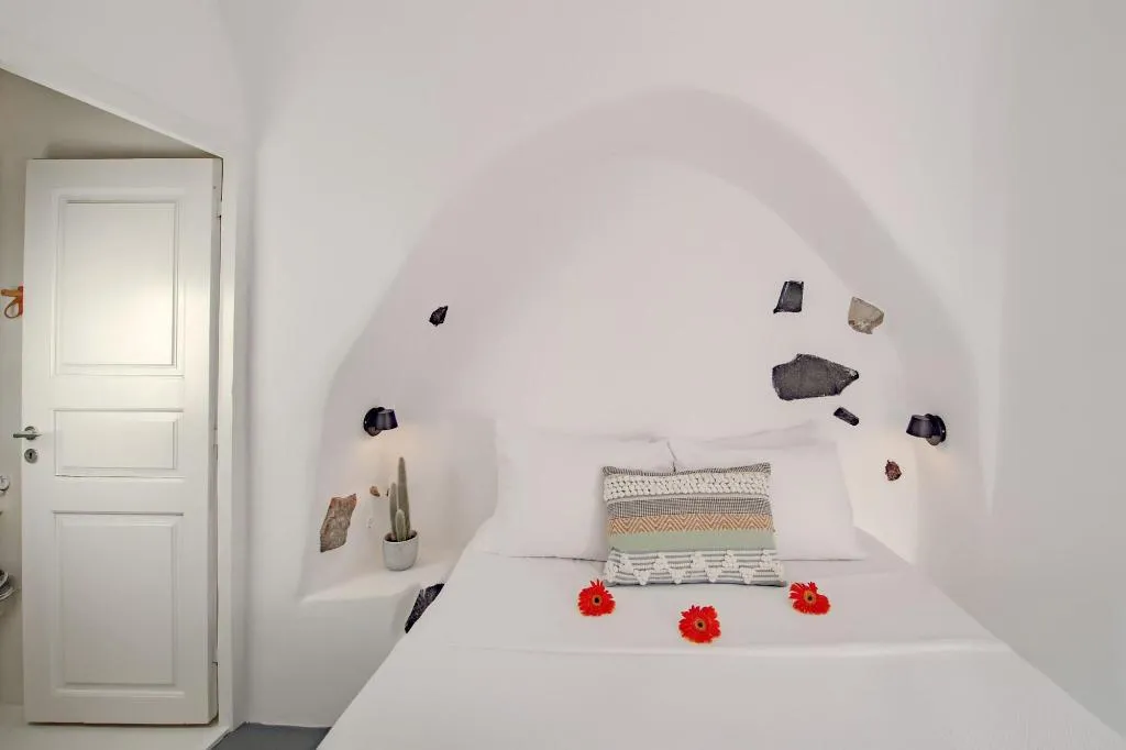 Room, Nano Suites, Santorini