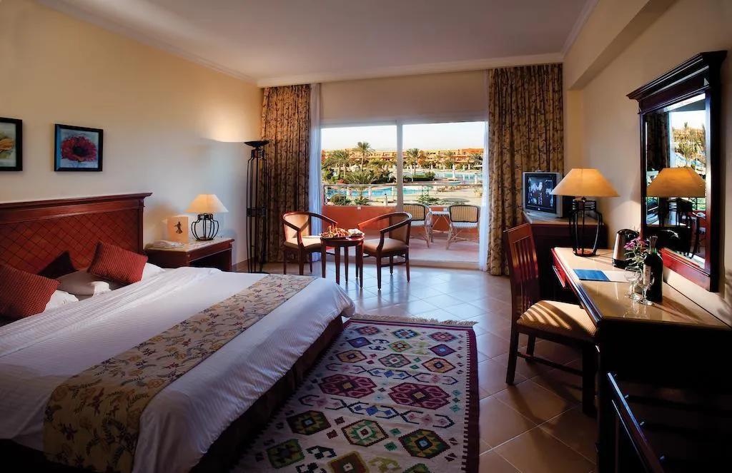 DOUBLE STANDARD Room, Amwaj Oyoun Resort & Casino, Red Sea Riviera
