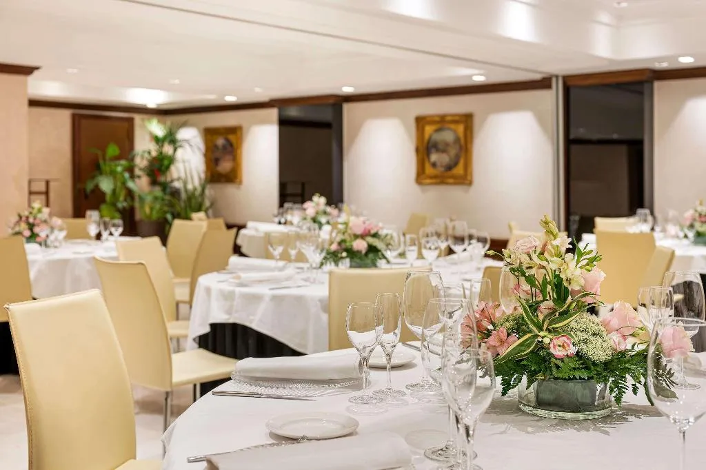 Conferences, Hotel Fenix Gran Meliá, Madrid
