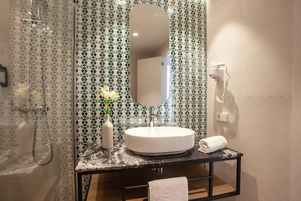 Double or Twin CAPACITY 3 Room, Hotel Tora, Majorca