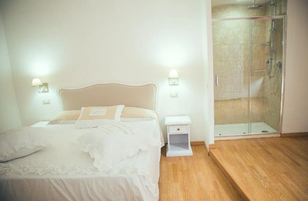 Room, I Racconti di Partenope B&B, Naples