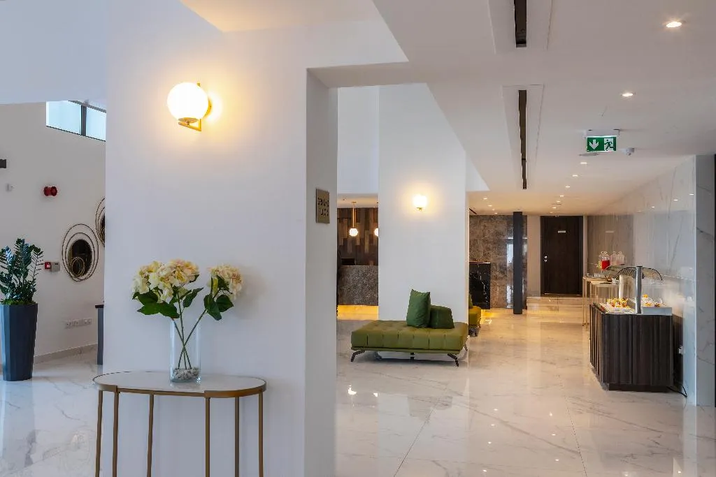 Lobby, Leonardo Crystal Cove Hotel and Spa by the Sea, Cyprus