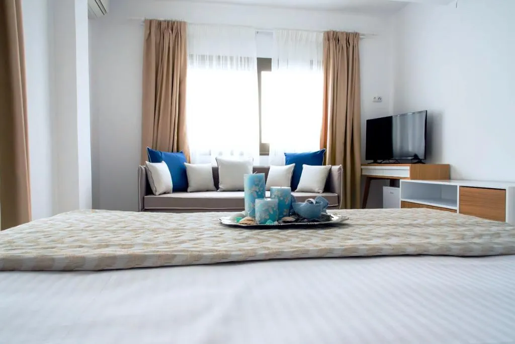 JUNIOR SUITE POOL VIEW Room, Stavros Beach Hotel Resort, Thessaloniki