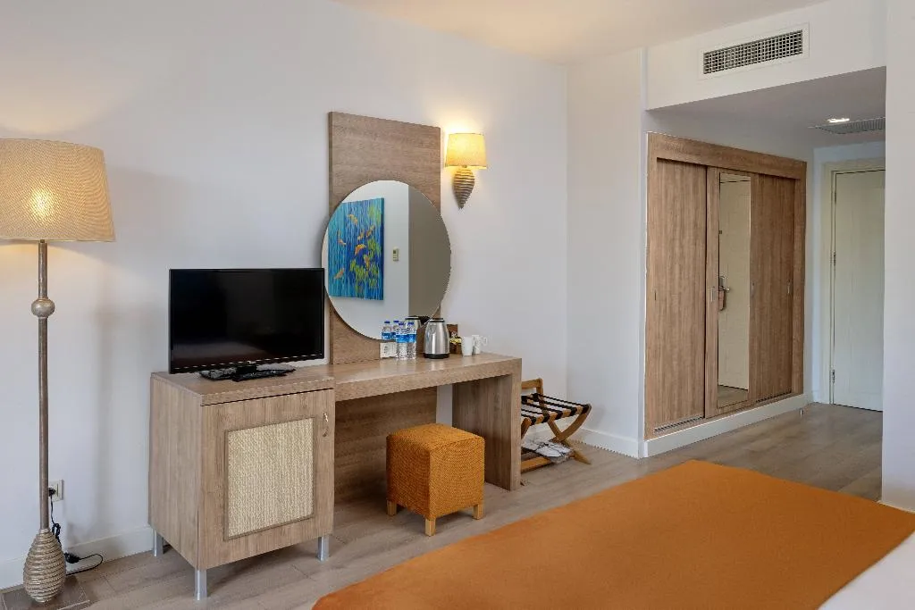 DOUBLE SINGLE USE LAKE VIEW Room, Marvida Family Eco, Antalya