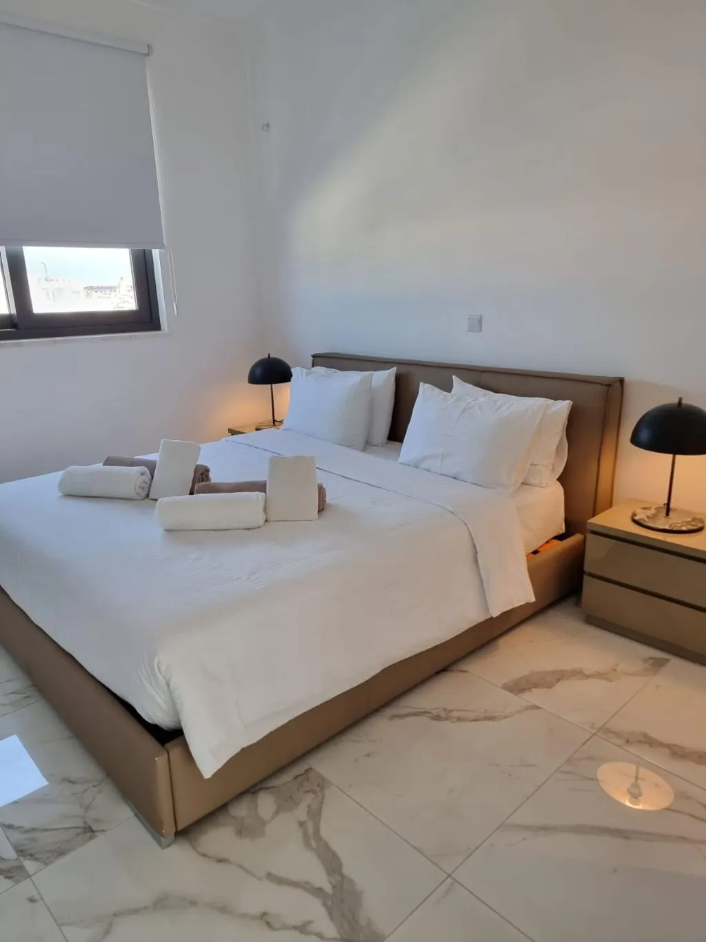 APARTMENT WITH PRIVATE POOL Room, Downtown Park, Cyprus