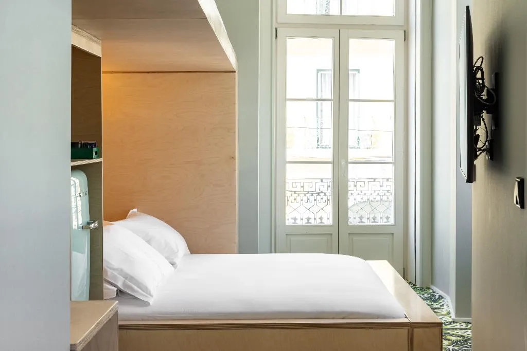 TRIPLE STANDARD Room, Independente Bica, Lisbon