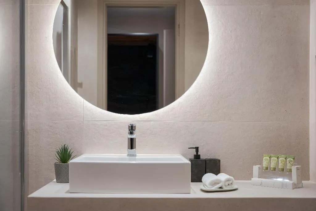 TWIN SUPERIOR Room, Acropolis Select, Athens