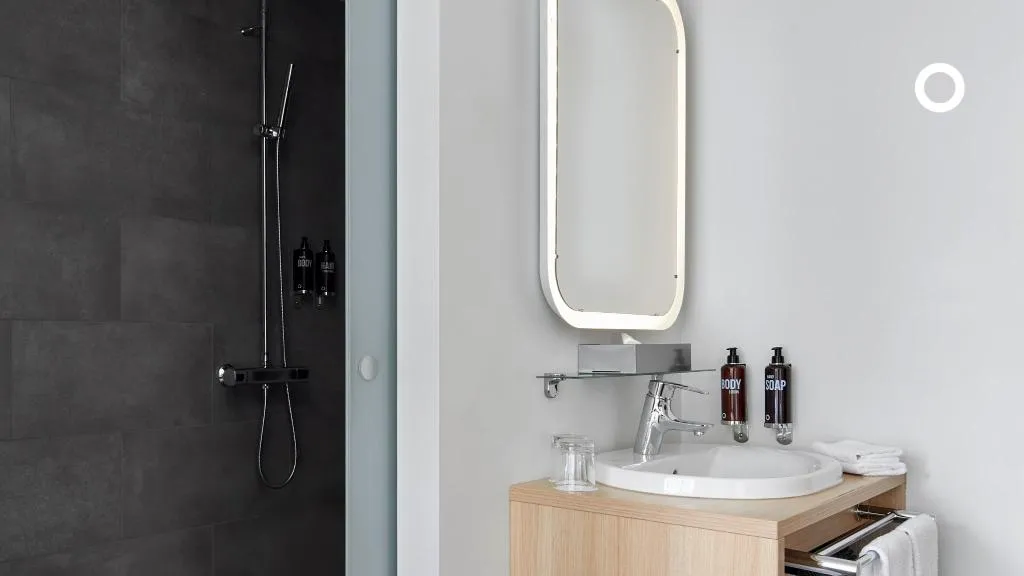 DOUBLE STANDARD Room, Center Hotels Laugavegur, Reykjavik