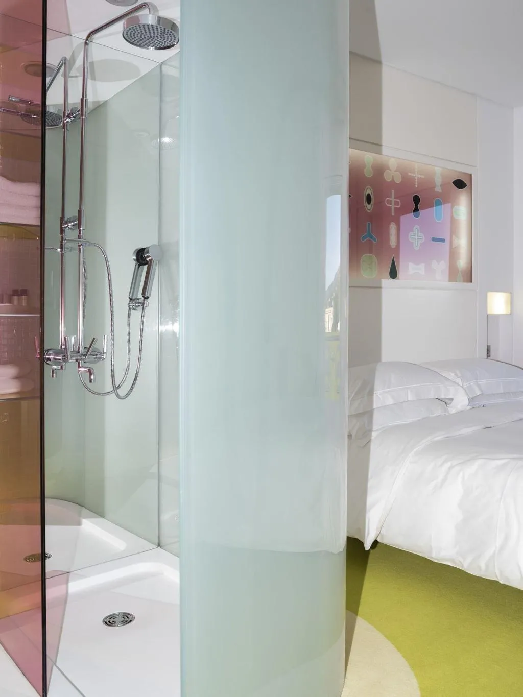 Room, Semiramis, Athens