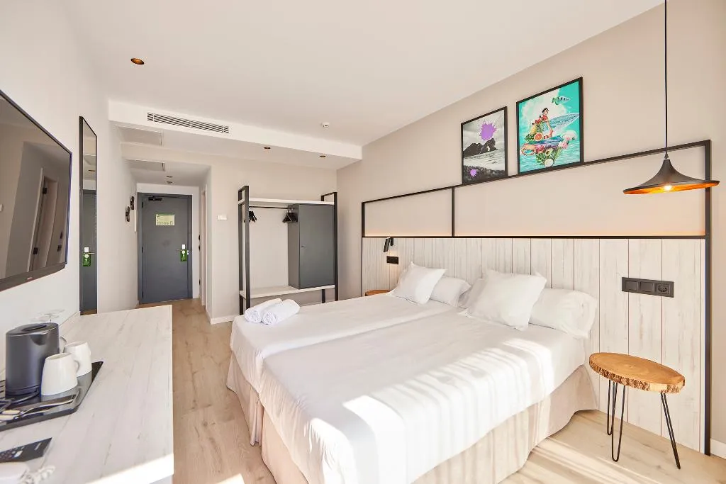 DOUBLE SEA VIEW Room, Hotel Florida Magaluf Only Adults, Majorca