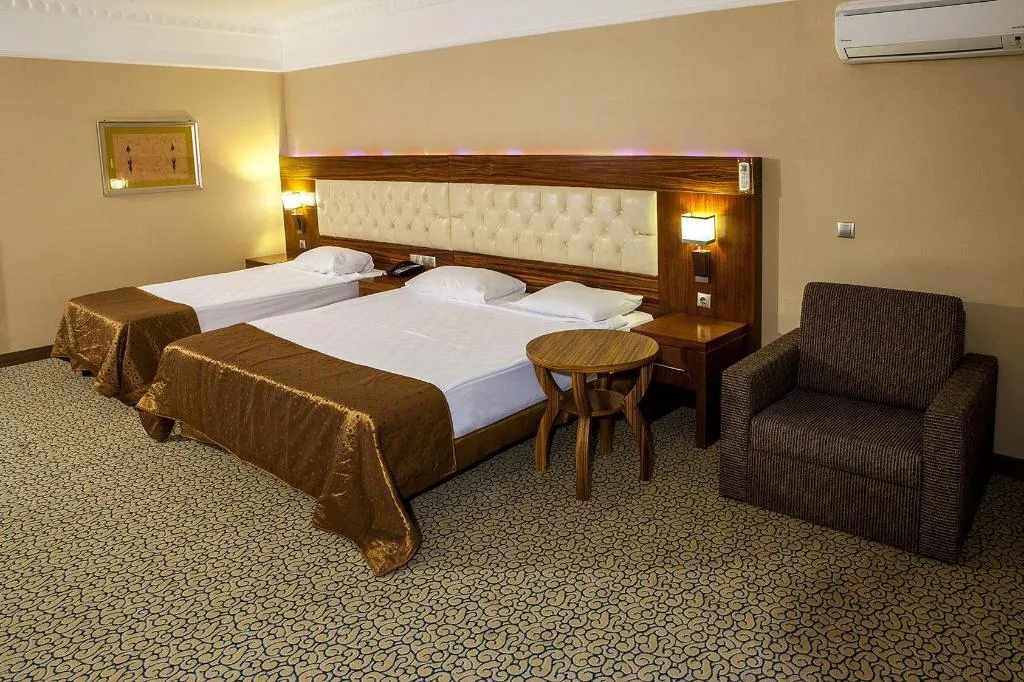 Room, Bera, Antalya
