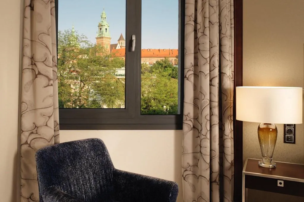 DOUBLE GRAND WITH VIEWS Room, Sheraton Grand Krakow, Krakow