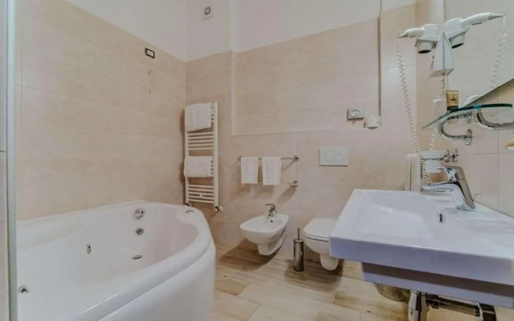 Room, Flora Hotel, Milan