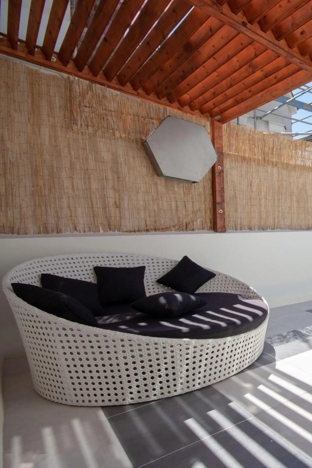 Terrace, Hostal Charlotte, Madrid