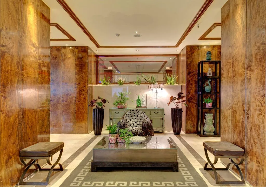 Lobby, President, Athens