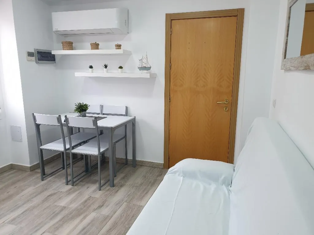 APARTMENT TWO BEDROOMS Room, Style Apartments Cabanyal Marina Beach, Valencia