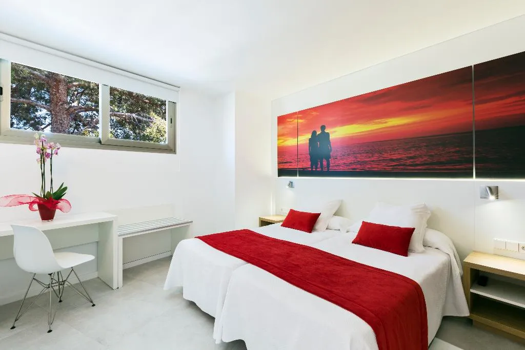 APARTMENT CAPACITY 4 Room, Playas Cas Saboners, Majorca