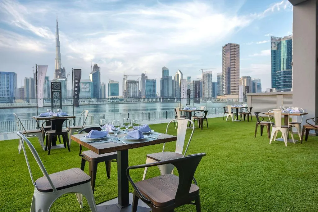 Restaurant, Canal Central Hotel, Dubai