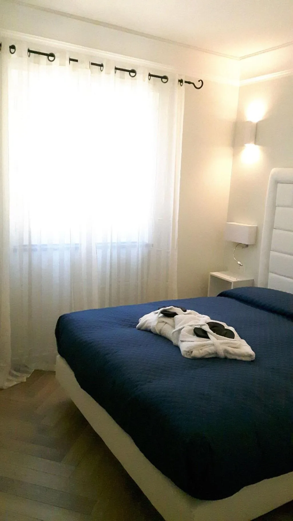 Room, Hotel Antica Repubblica, Naples