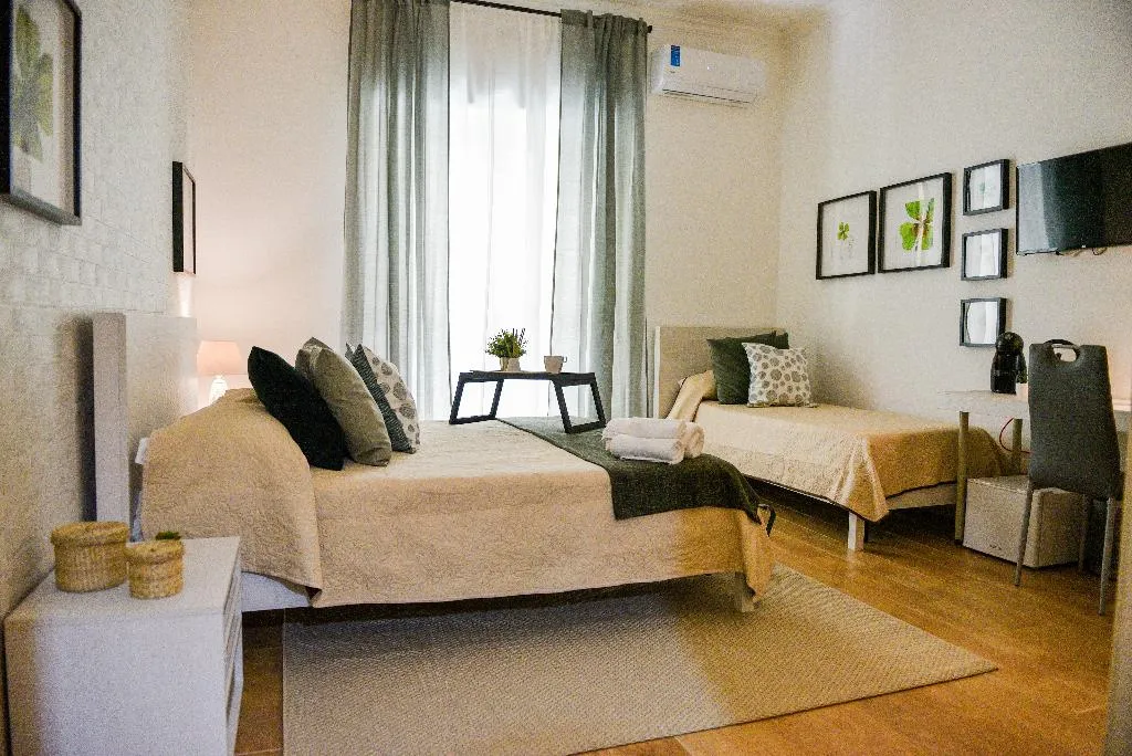 DOUBLE DELUXE Room, B&B Portafortuna Lucky Charm, Naples