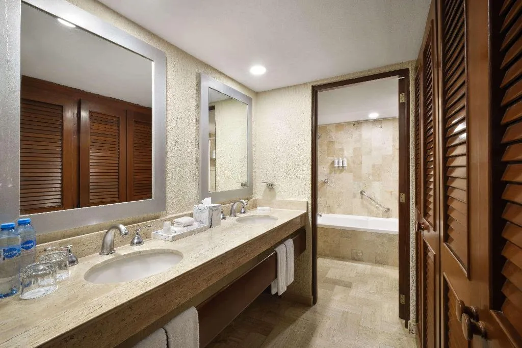 Room, Wyndham Grand Cancun All Inclusive Resort & Villas, Cancun Area
